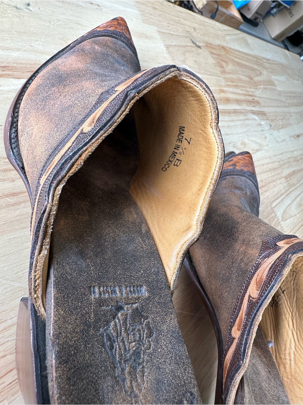 Old Gringo Distressed Brown & Tan Pointed Toe Leather Mules - Picture 3 of 5